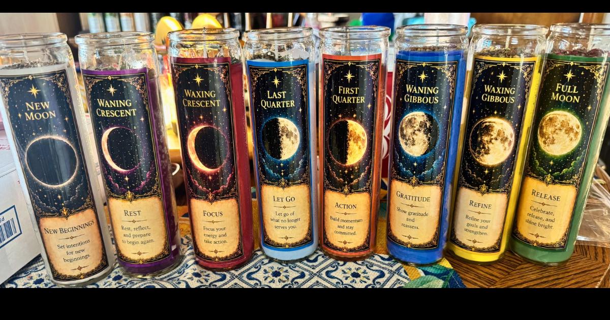 Moon Phase Candle Set | 7 Day Spiritual Candles | Intention Candles | Lunar Ritual Candles | Witchy Decor | Manifestation Gift Set